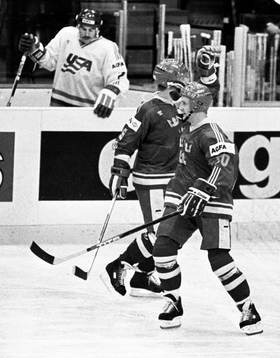 Peter Andersson och Matti Pauna jublar