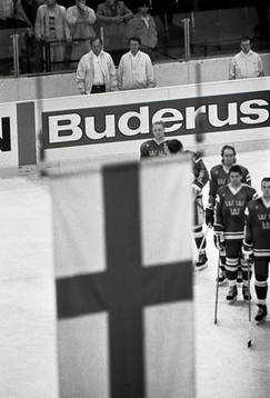 Den finska flaggan i topp