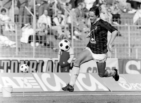 Thomas Andersson, AIK med bollen