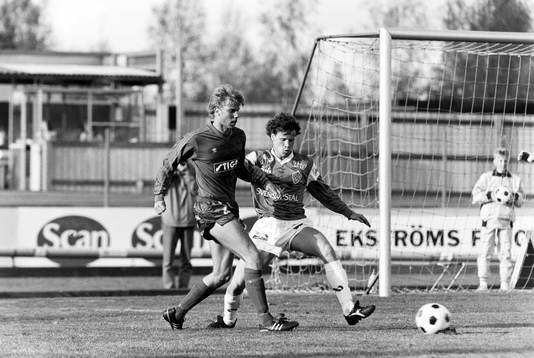 Hans Eklund, Öster uppvaktas av en bragespelare