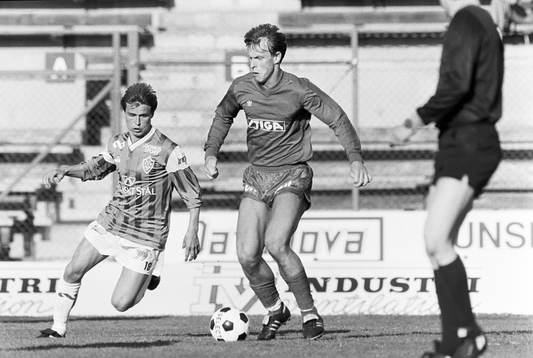 Peter Truedsson, Öster med bollen
