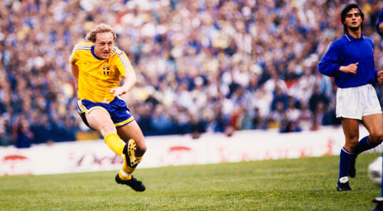 Bläddra bland fler bilder av Football, Sweden - Italy