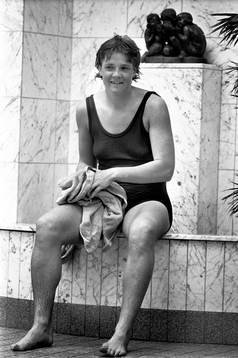 Pia Sundhage i badet