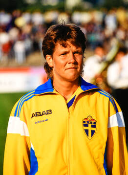 Pia Sundhage, Sverige