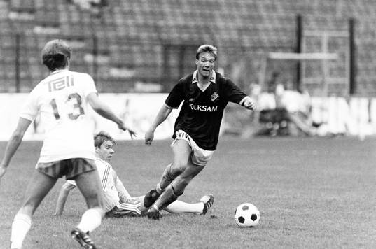 Kim Bergstrand, AIK med bollen