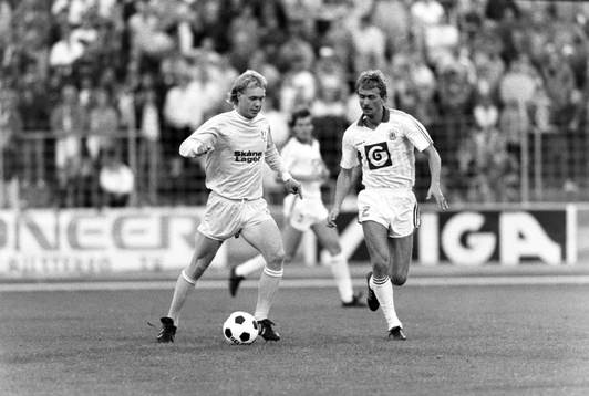 Lars Larsson, Malmö med bollen utmanas av anderlechts