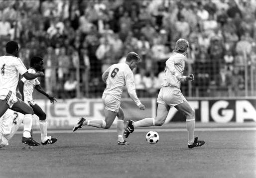 Jonas Thern, Malmö med bollen