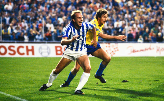Göteborgs Tommy Holmgren och Bröndbys Kim Vilfort