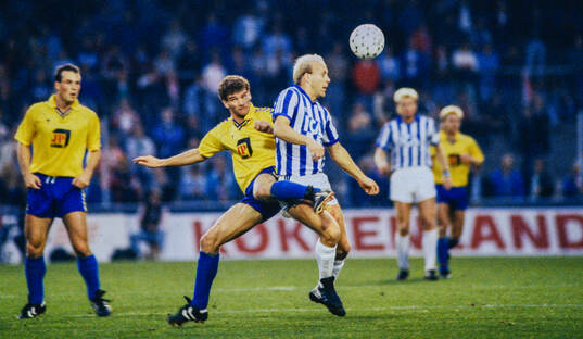 Göteborgs Tord Holmgren mot Bröndbys John Faxe Jensen
