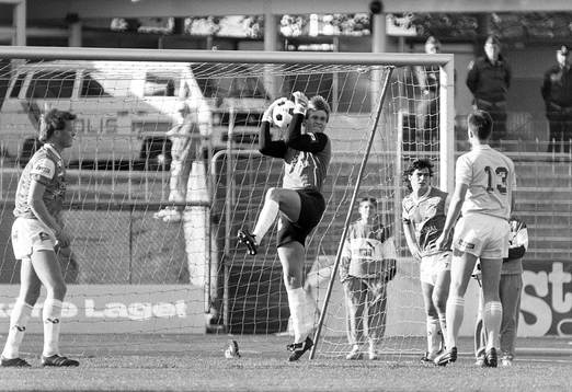 Bläddra bland fler bilder av Fotboll, Allsvenskan, Malmö FF- Brage, 3-0