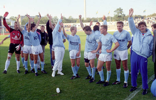 Jan Möller, målvakt, med laget. Malmö FF, SM vinnare.