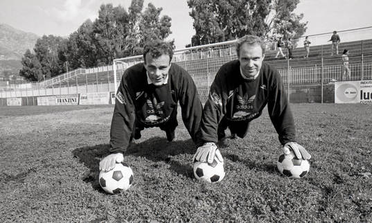 Jan Möller, Thomas Ravelli, målvakt