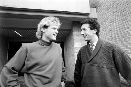 Håkan Lindman och tränare Georges Leekens