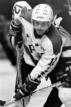 Peter Sundström, Capitals