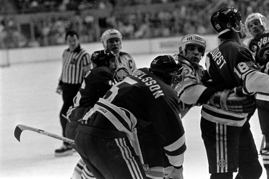 Ulf Samuelsson, Hartford i bråk