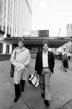 Ulf Dahlén och Jan Erixon utanför Madison Square Garden