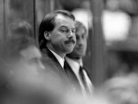 Mike Keenan, tränare i Philadelphia
