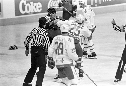 Scott Mellanby, Philadelphia och Jeff Jackson, Quebec i