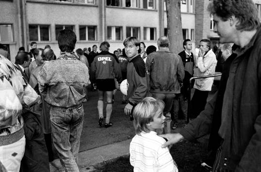 Hasse Holmqvist, Young Boys