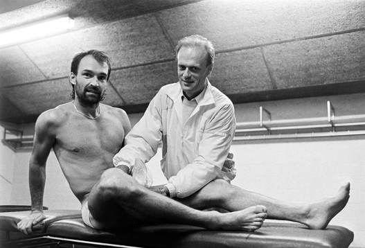 Mats Waltin, Zug får massage