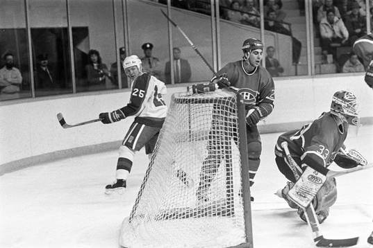 Thomas Steen, Winnipeg bakom montreals målbur