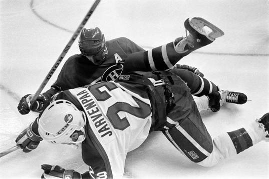 Mats Näslund, Montreal med Hannu Järvenpää, Winnipeg