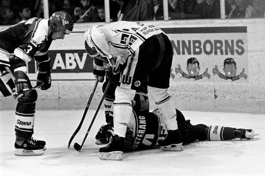 Per Ljusteräng, Frölunda ligger på isen