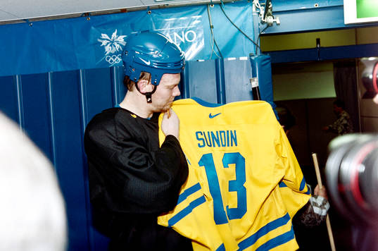 Mats Sundin med sin tröja