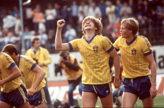 2-0 mot Italien, Glenn Strömberg och 1-0 skytten Håkan