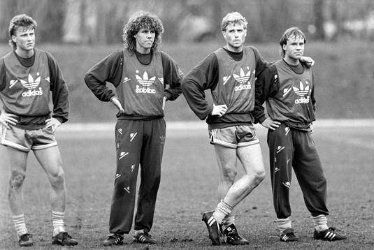 Fr. v Roger Ljung, Hans Eskilsson, Glenn Hysén och Hans