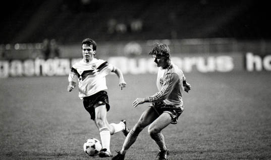 Lothar Matthäus, Tyskland och Joakim Persson, Sverige