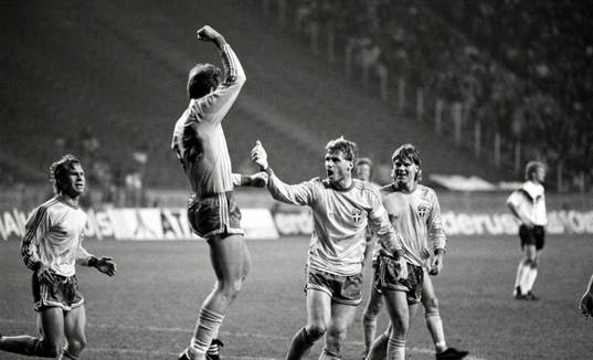 Hans Holmqvist, Peter Truedsson, Glenn Hysén och Joakim