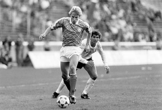 Jürgen Klinsmann, Västtyskland med bollen