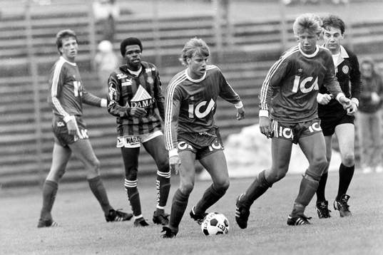 Hans Eklund, Öster med bollen