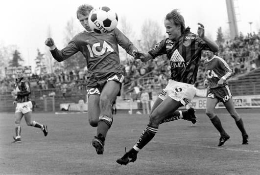 Kamp om bollen