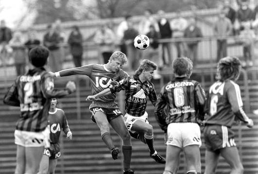 Kamp om bollen