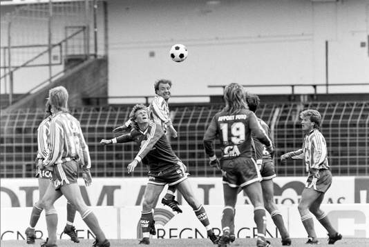 Andreas Ravelli, Göteborg i en nickduell med Håkan