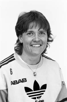 Pia Sundhage, Sverige