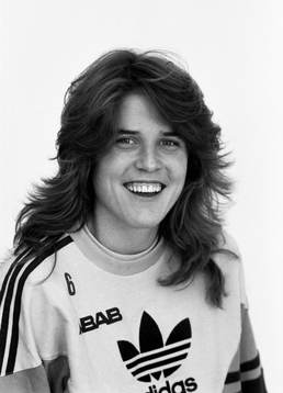 Eva Zeikfalvy, Sverige