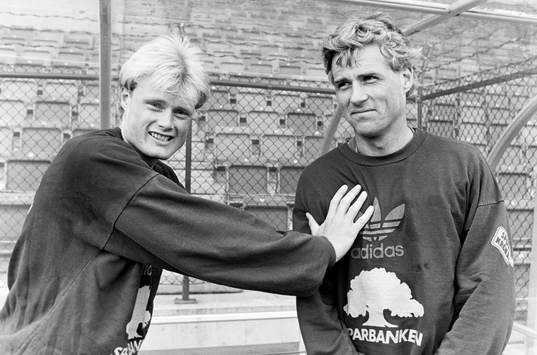 Peter Larsson och Glenn Hysén, Sverige