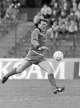Neville Southall, målvakt i Wales