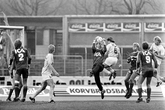 Roger Ljung, Malmö oroar östers målvakt Thomas Ravelli