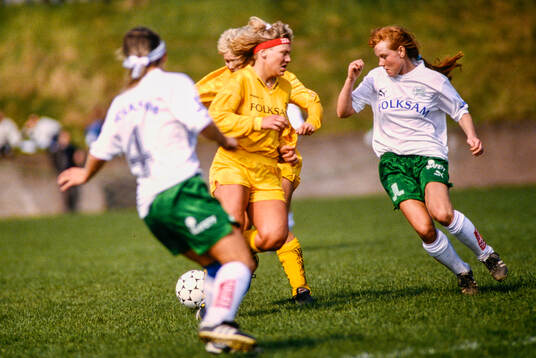 Maria Mohlin, Hammarby, till höger