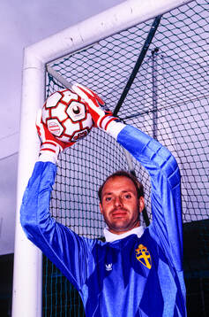 Thomas Ravelli. Football, Sweden National Team 1988:
