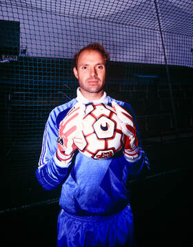 Thomas Ravelli. Football, Sweden National Team 1988: