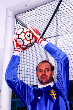 Thomas Ravelli. Football, Sweden National Team 1988: