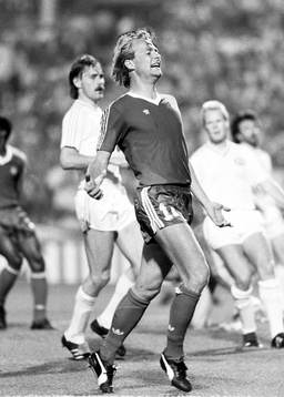 §880525 Fotboll, Europacupen, final, PSV Eindhoven -