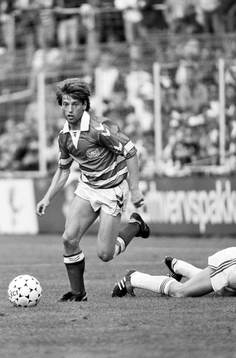 Jesper Olsen, Danmark med bollen