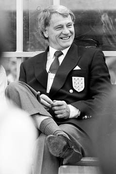 Bobby Robson, förbundskapten i England