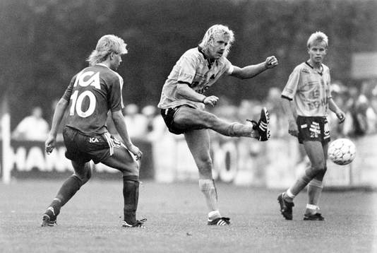 Bläddra bland fler bilder av Fotboll, Skandiacupen, Mjällby - Öster, 2-1